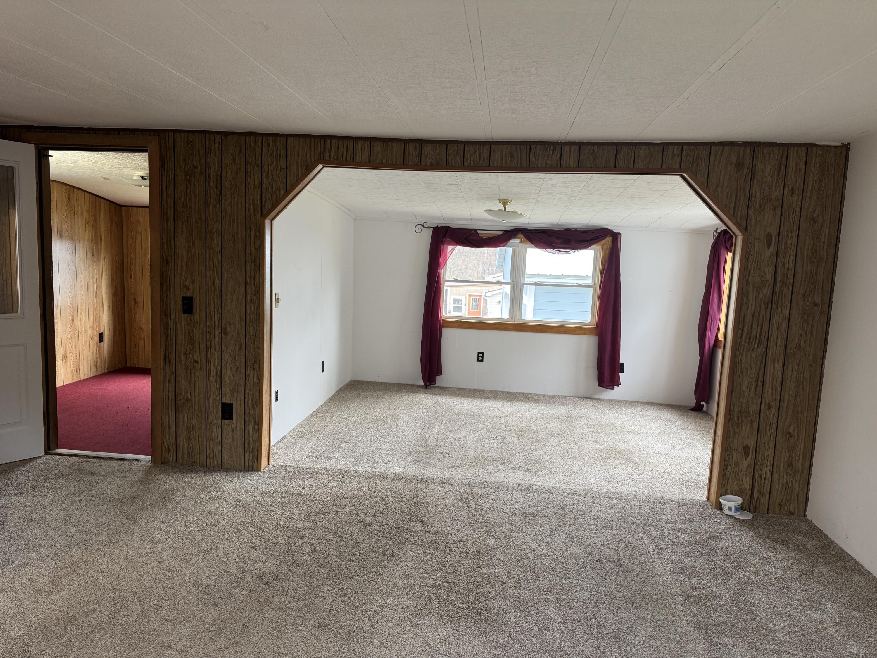 16 Pine Street Dexter ME 04930