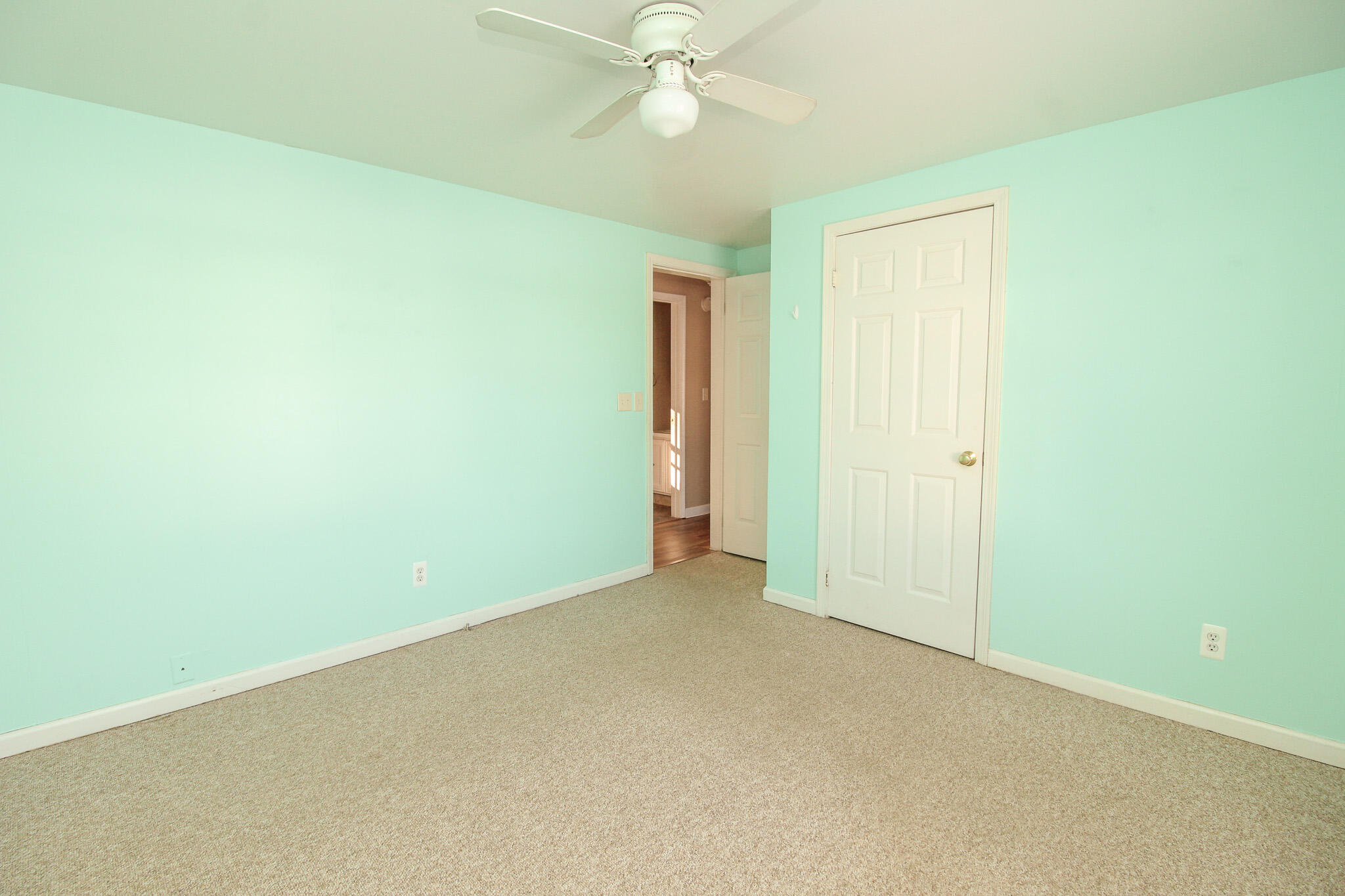 20 Earle Avenue Bangor ME 04401