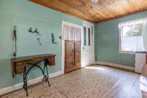 703 Richville Road Standish ME 04084