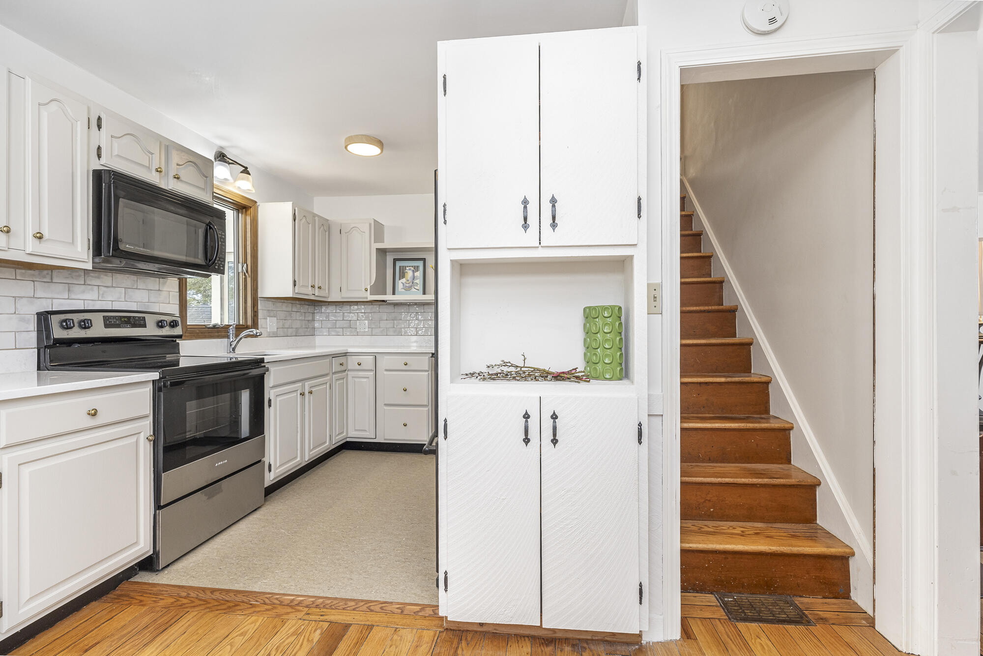 16 Meadow Way Cape Elizabeth ME 04107