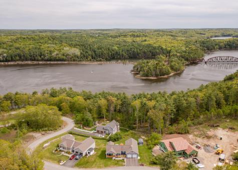 67 River Point Road Wiscasset ME 04578
