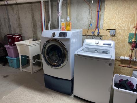 781 Center Minot Hill Road Minot ME 04258