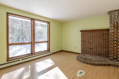 16 Gorham Road Wiscasset ME 04578