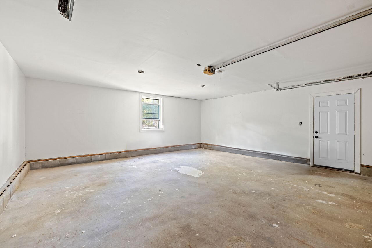 4 Deer Crossing Road Limerick ME 04048