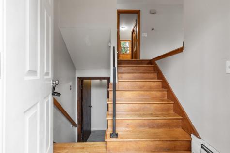 19 Maplewood Avenue Windham ME 04062