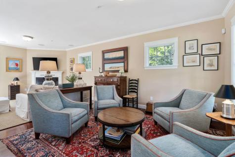 24 Parker Way Falmouth ME 04105