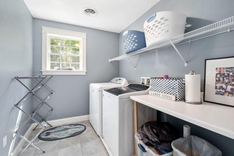 24 Parker Way Falmouth ME 04105