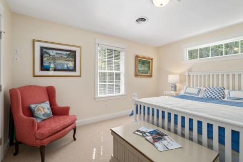 24 Parker Way Falmouth ME 04105