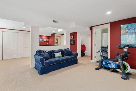 24 Parker Way Falmouth ME 04105