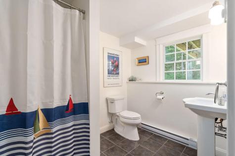 24 Parker Way Falmouth ME 04105