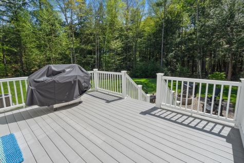 24 Parker Way Falmouth ME 04105