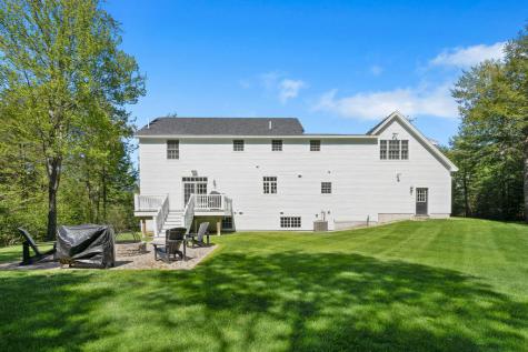 24 Parker Way Falmouth ME 04105