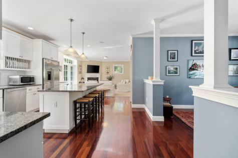 24 Parker Way Falmouth ME 04105