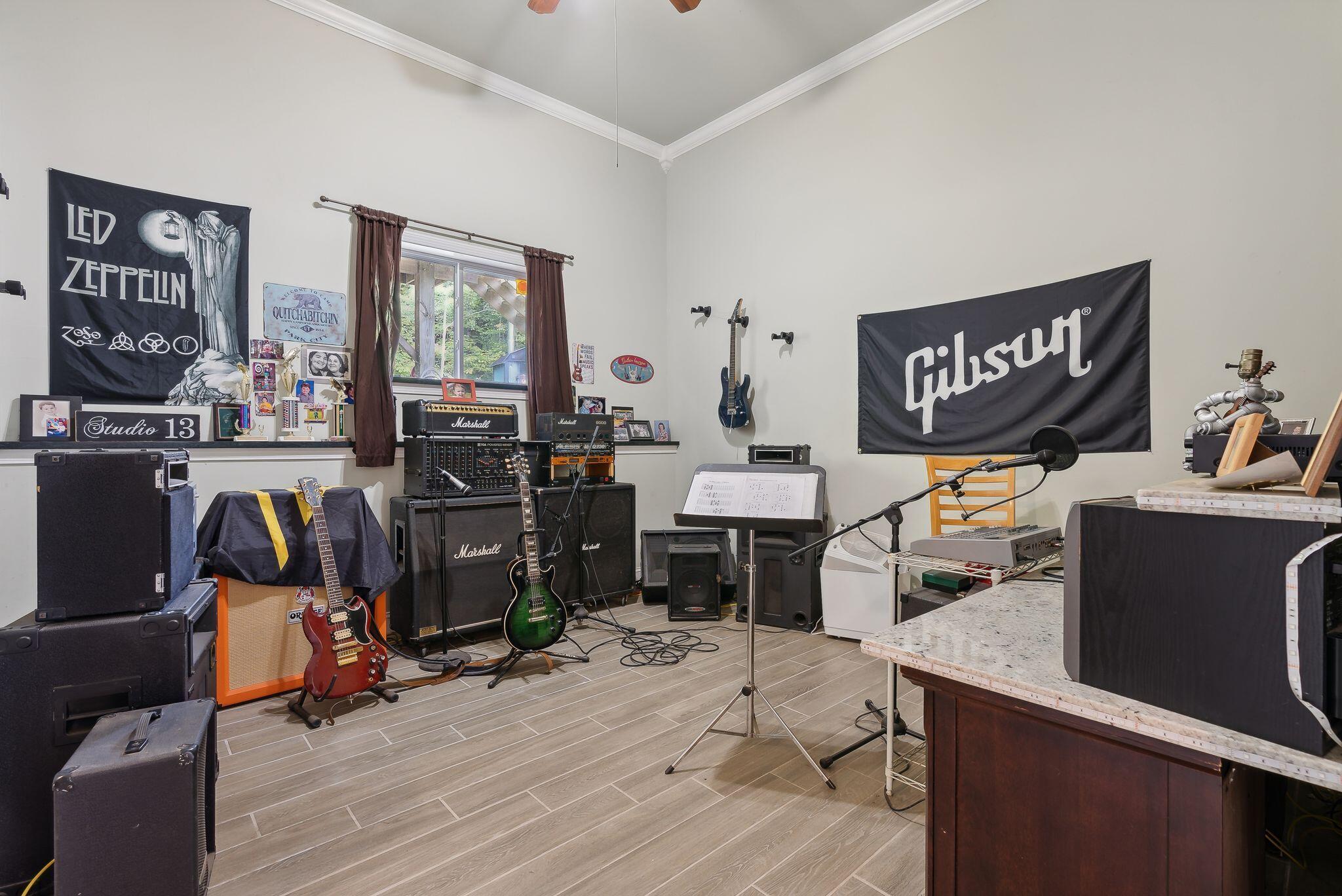 316 Back Street Hebron ME 04238