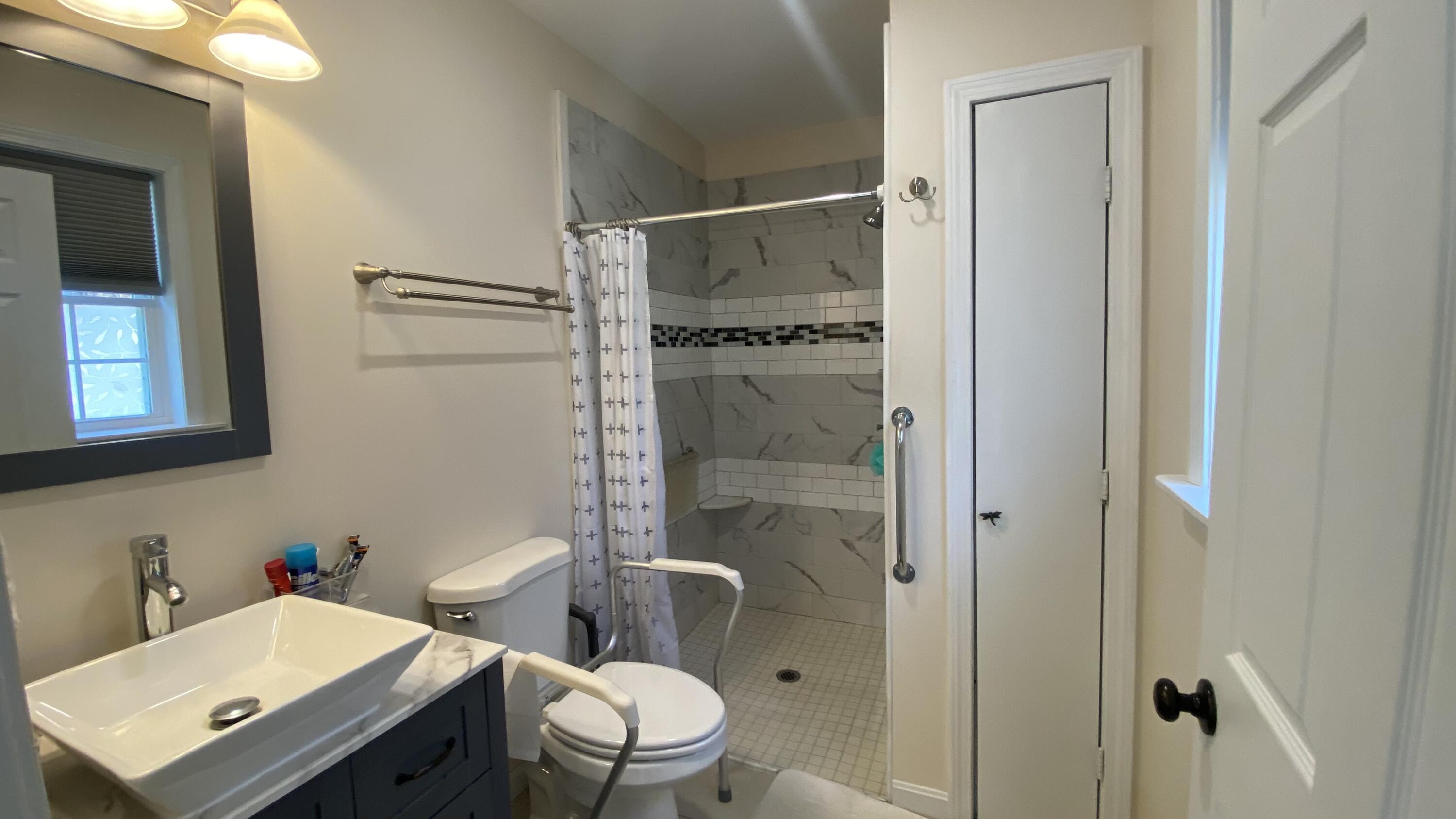 26 Bushey Shore Palermo ME 04354