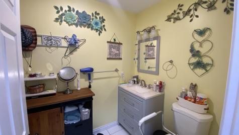 26 Bushey Shore Palermo ME 04354