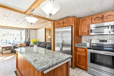 59 Constitution Drive Westbrook ME 04092