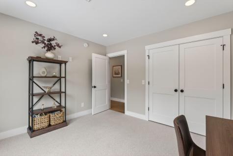 8 Peaceful Lane Scarborough ME 04074