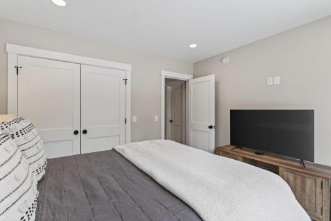 8 Peaceful Lane Scarborough ME 04074