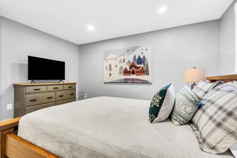 22 Headwall Drive Newry ME 04261