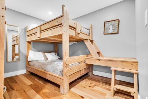 22 Headwall Drive Newry ME 04261