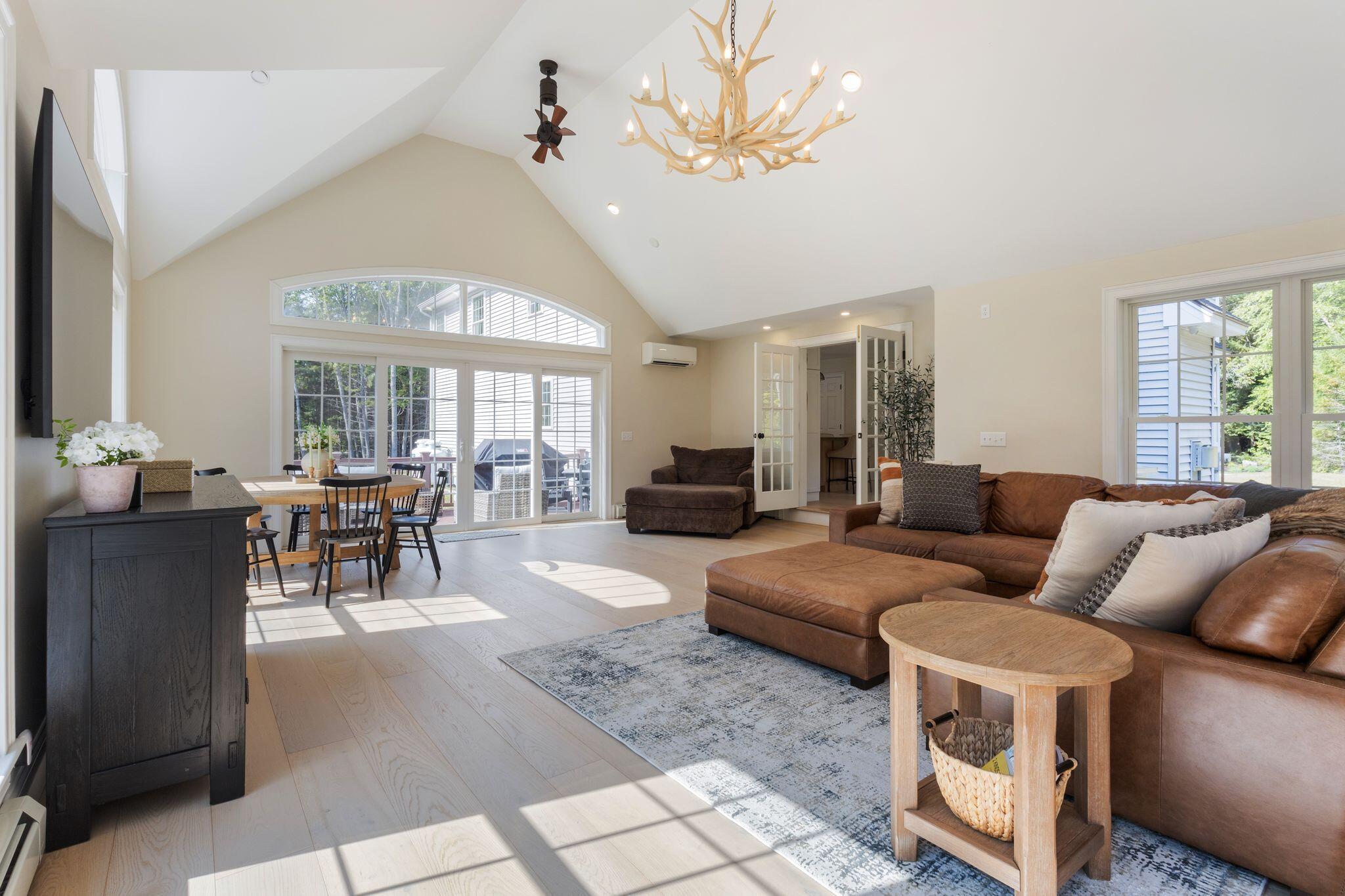 15 Silver Brook Circle Scarborough ME 04074