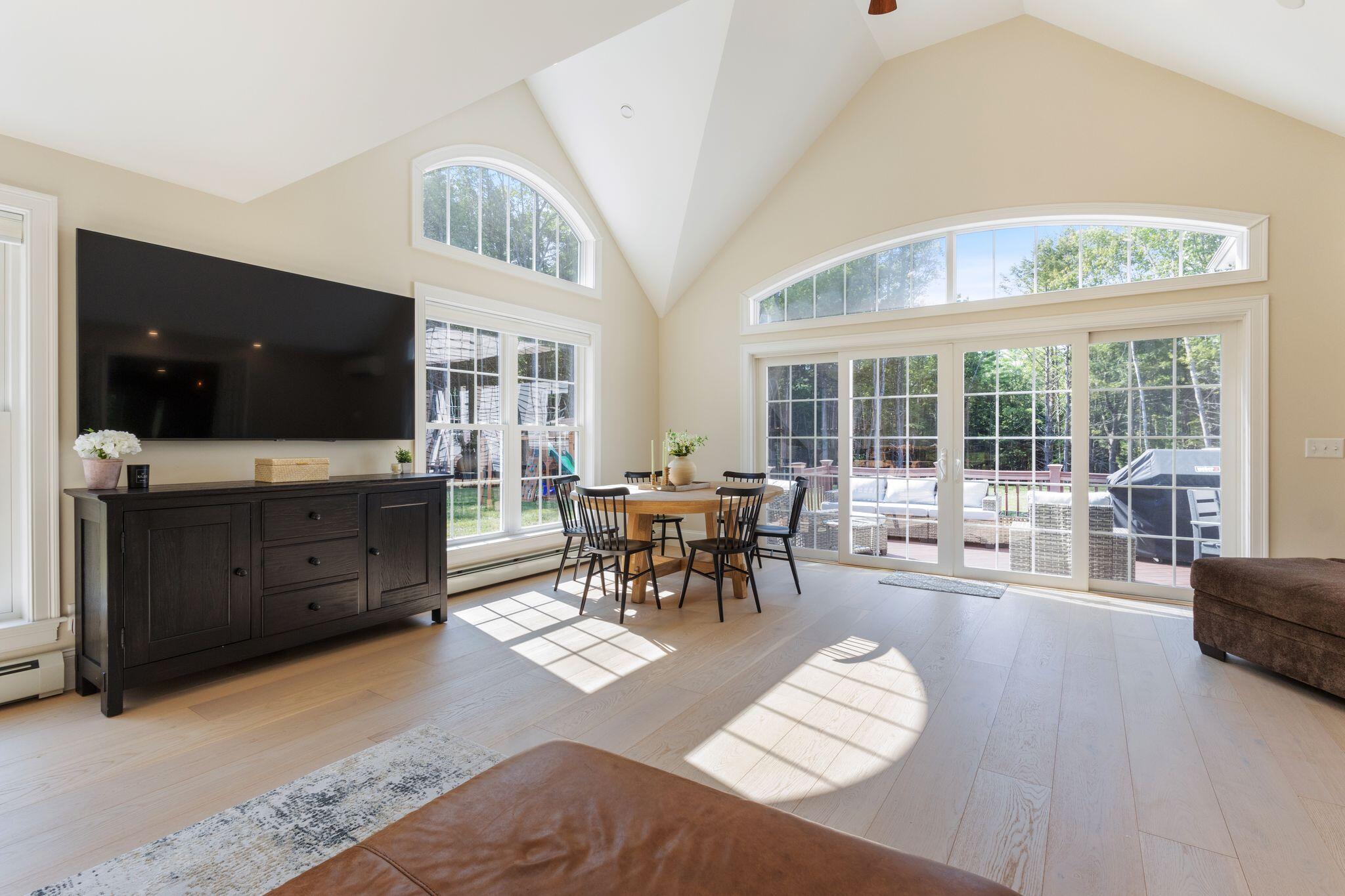 15 Silver Brook Circle Scarborough ME 04074