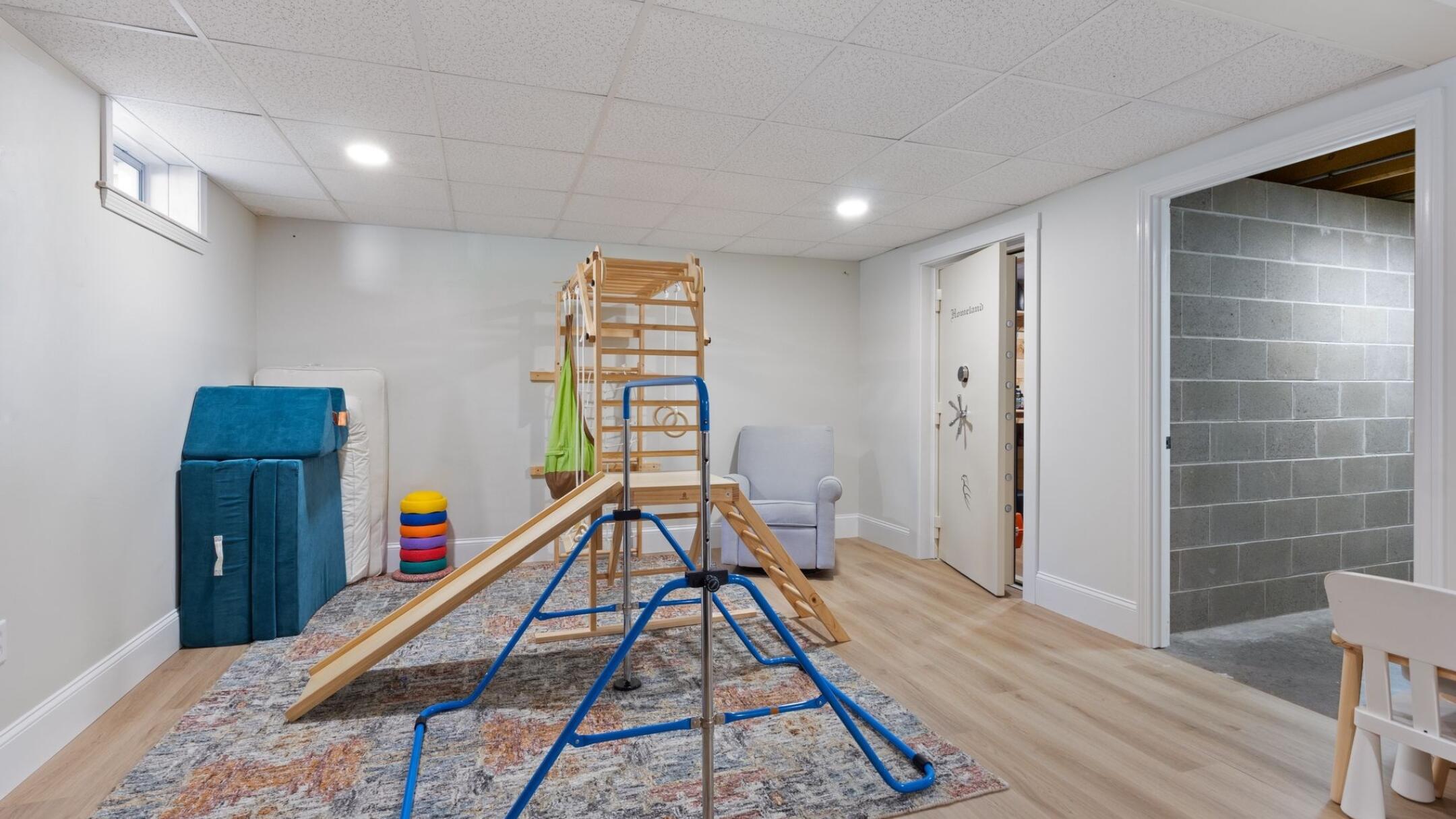 15 Silver Brook Circle Scarborough ME 04074