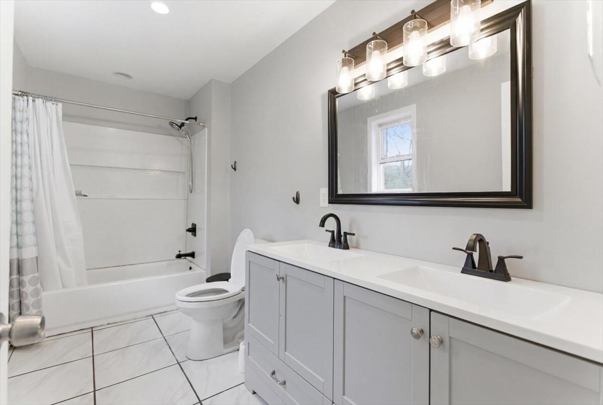 18 Coolidge Avenue Saco ME 04072