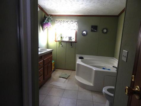 10 Mountain View Road Leeds ME 04263