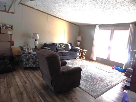 10 Mountain View Road Leeds ME 04263