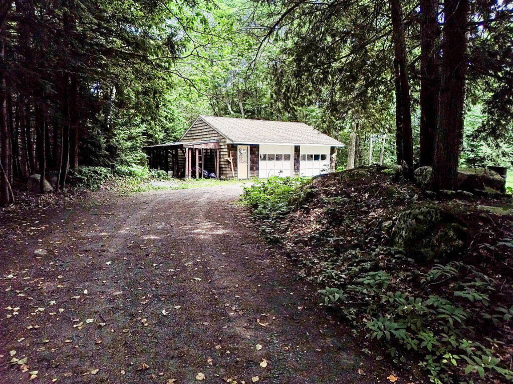 2672 N Belfast Avenue Augusta ME 04330