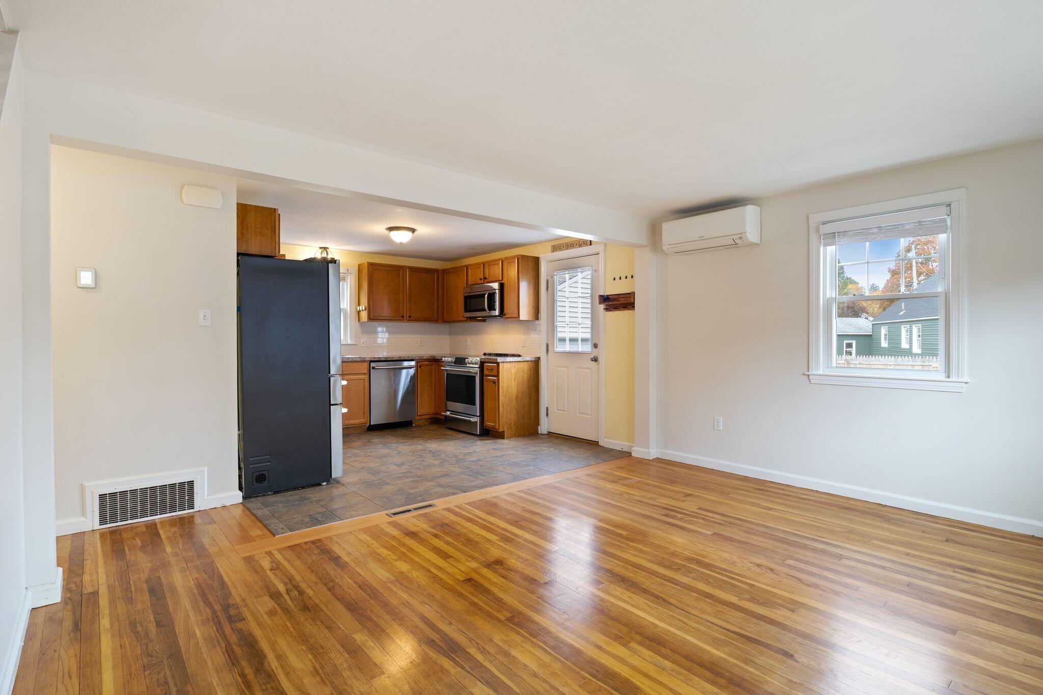 15 Minat Avenue Brunswick ME 04011