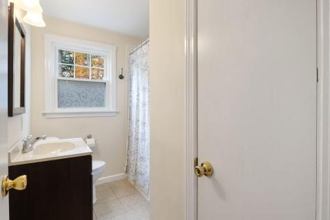 15 Minat Avenue Brunswick ME 04011