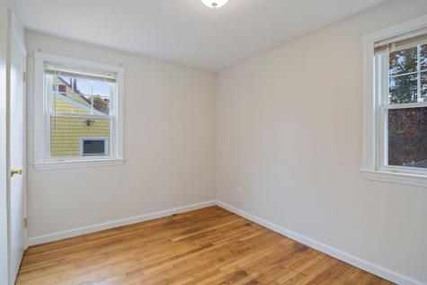 15 Minat Avenue Brunswick ME 04011