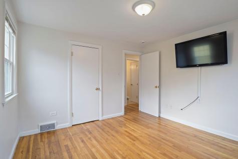 15 Minat Avenue Brunswick ME 04011