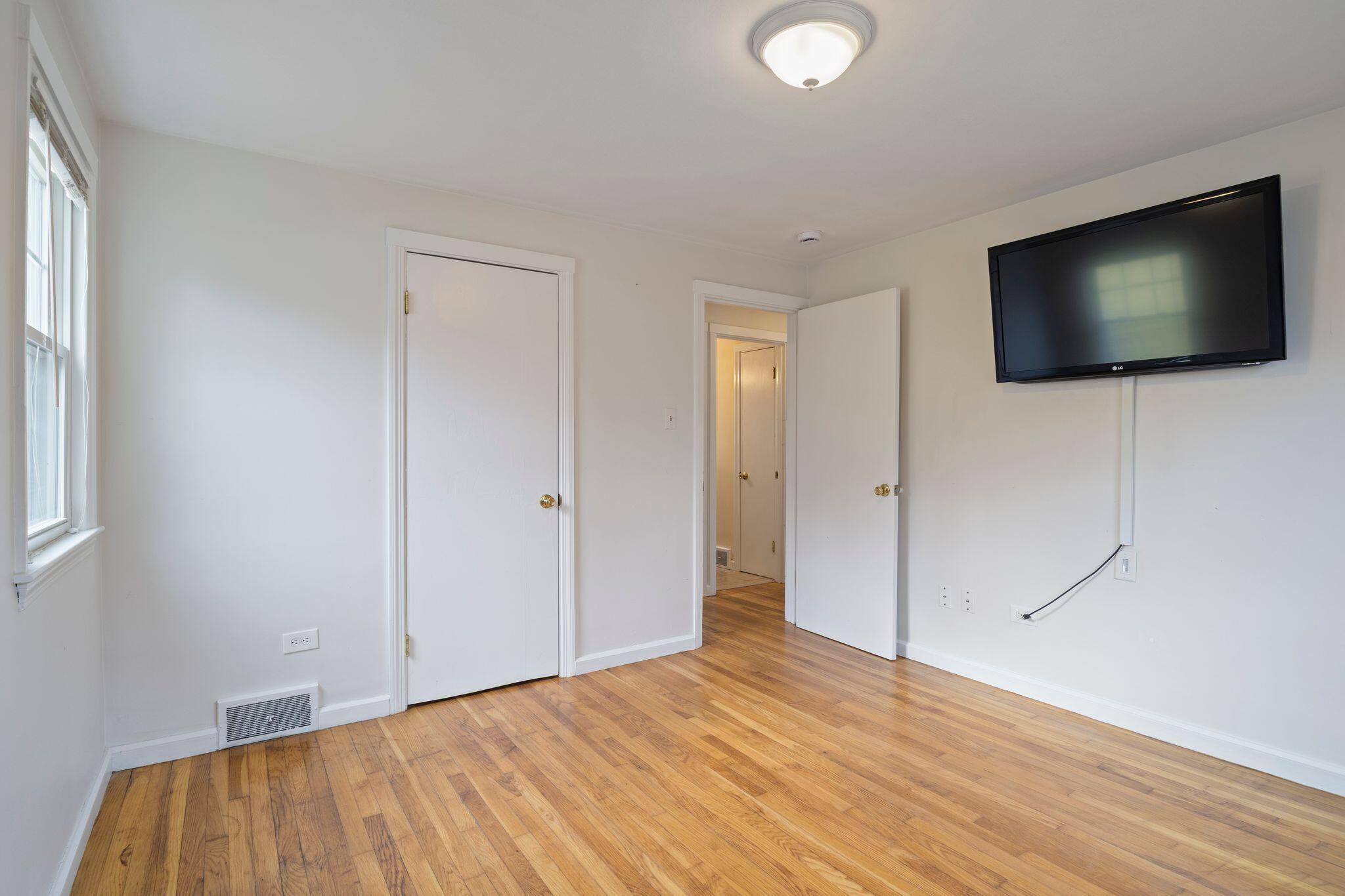 15 Minat Avenue Brunswick ME 04011