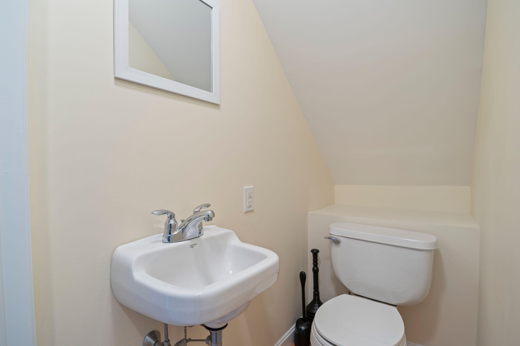 15 Minat Avenue Brunswick ME 04011