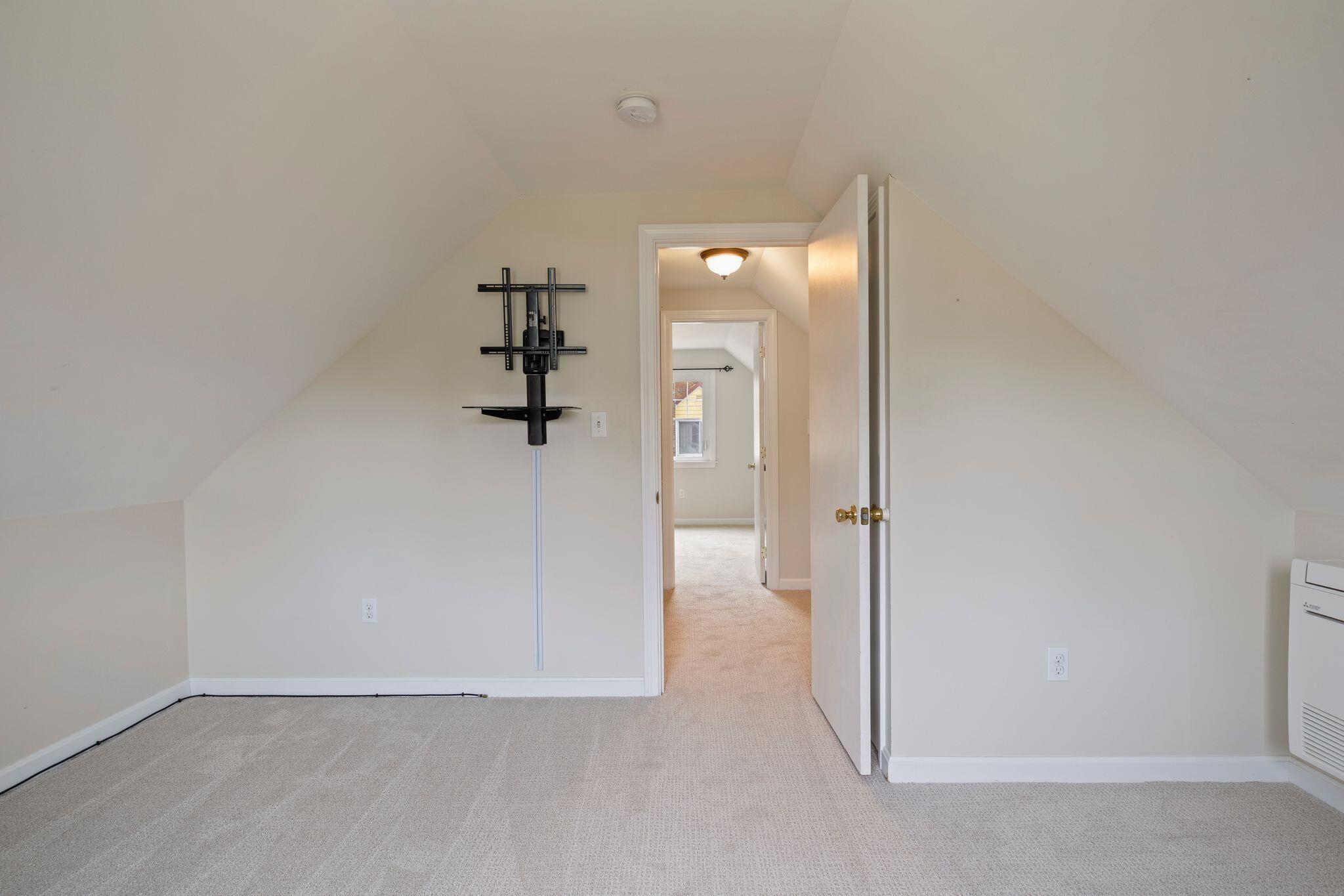 15 Minat Avenue Brunswick ME 04011