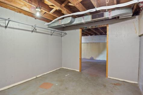 15 Minat Avenue Brunswick ME 04011