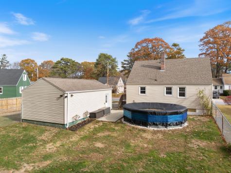 15 Minat Avenue Brunswick ME 04011