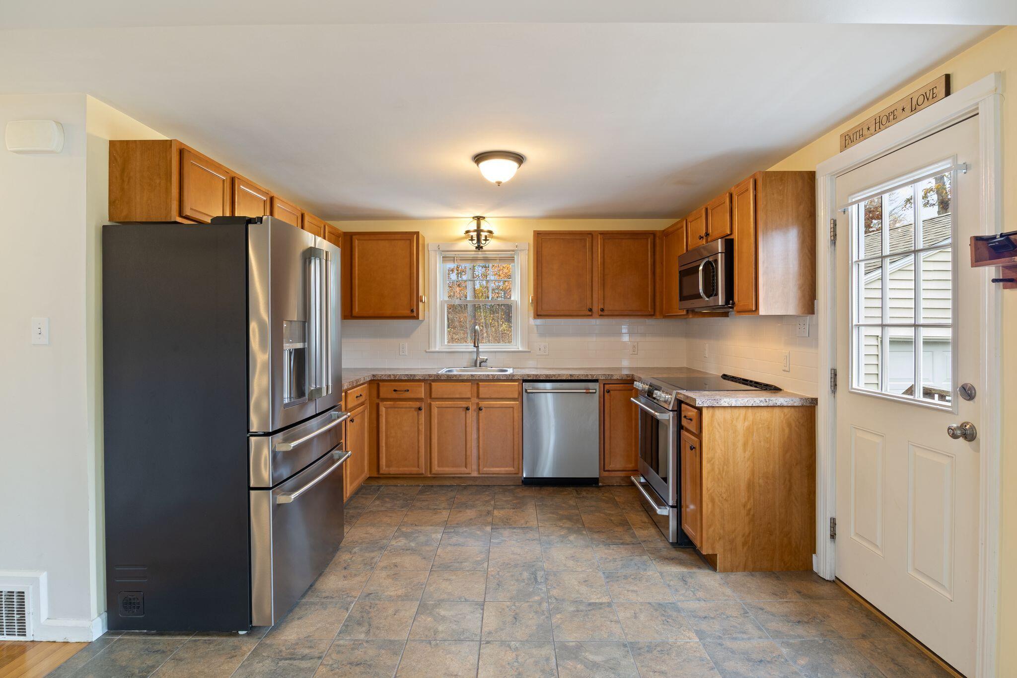 15 Minat Avenue Brunswick ME 04011