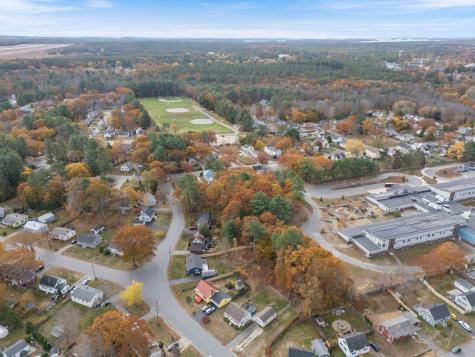 15 Minat Avenue Brunswick ME 04011