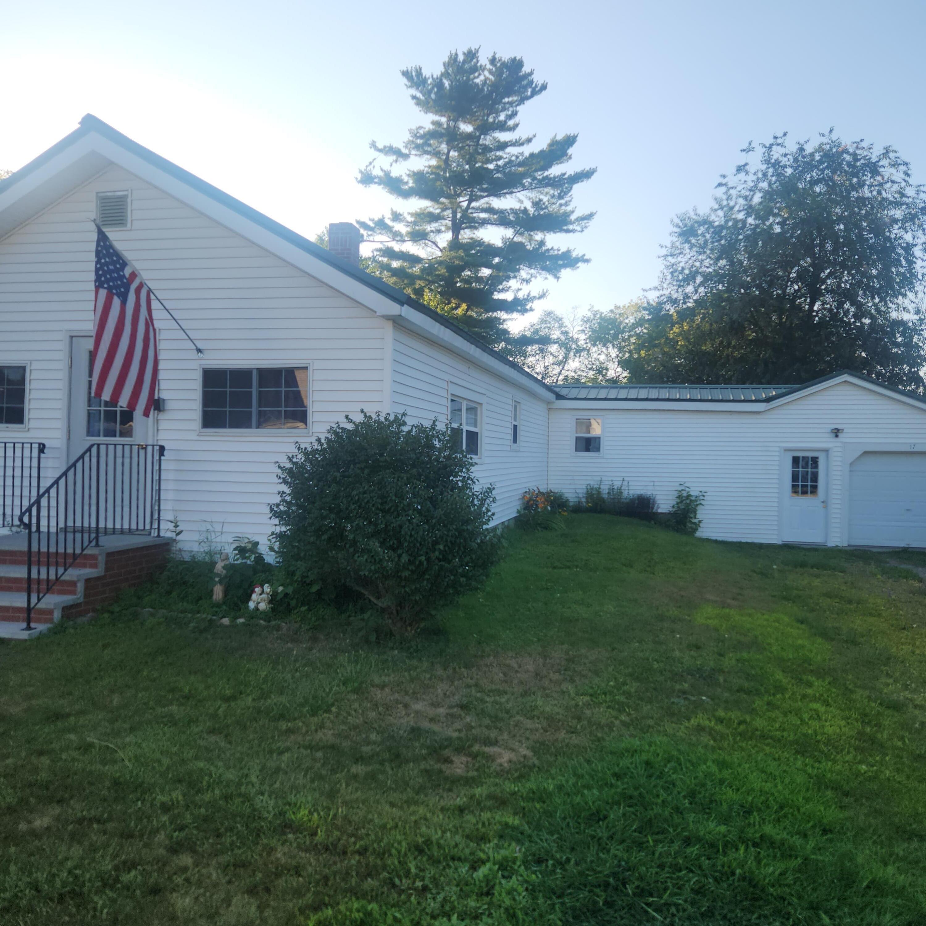 17 Willow Street Howland ME 04448