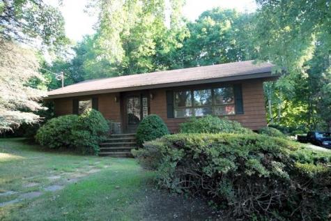 11 Janelle Street Lewiston ME 04240
