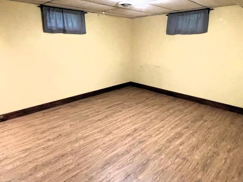 17 Waterman Road Buxton ME 04093