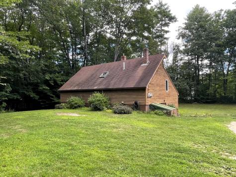 17 Waterman Road Buxton ME 04093