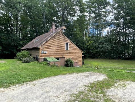 17 Waterman Road Buxton ME 04093