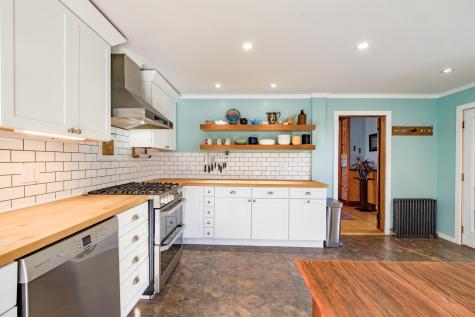 136 Talbot Avenue Rockland ME 04841