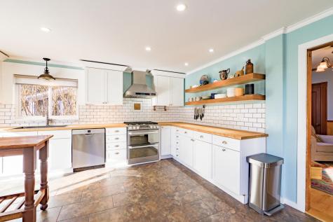 136 Talbot Avenue Rockland ME 04841